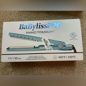 BaByliss Pro Nano Titanium Hair Straightener - Blue